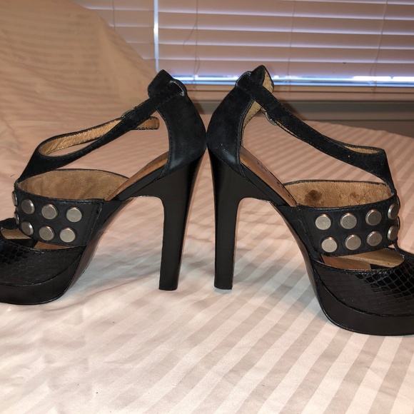 NEW! No 704B. black leather platforms - Picture 2 of 5